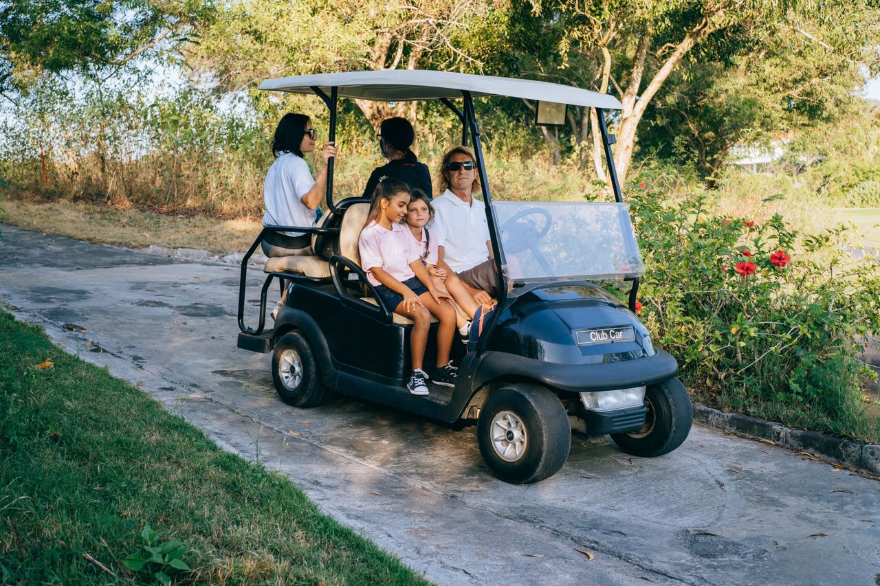 Things to Do in Nashville with Kids - Nashville Mural Tour by Golf Cart